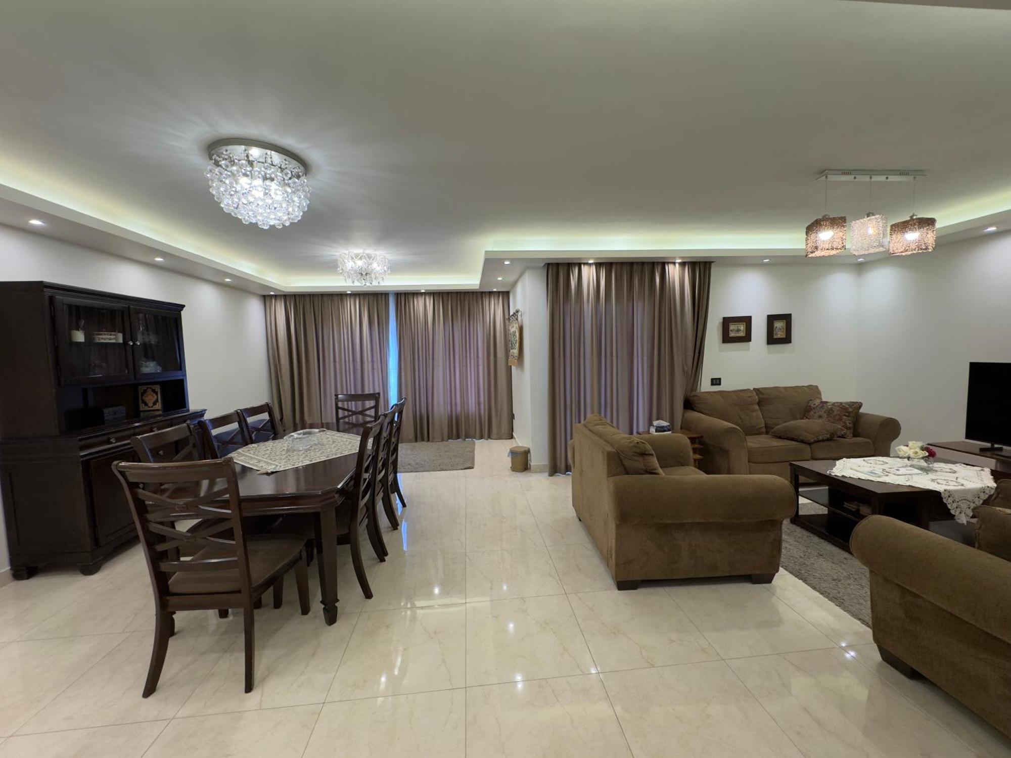 Apartment 1108 . Spacious 3br Apt. 2ba Near Airport *