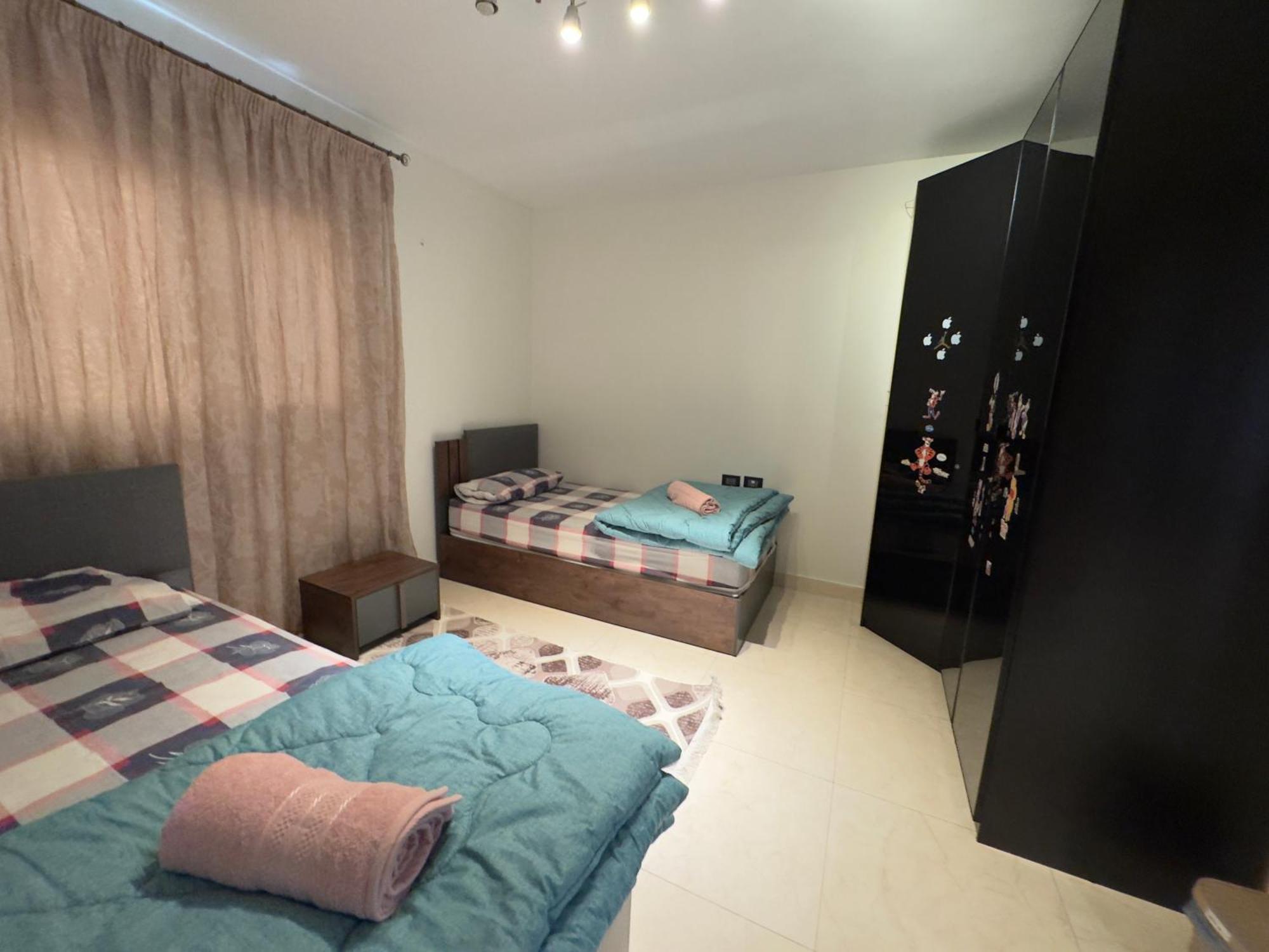 1108 . Spacious 3br Apt. 2ba Near Airport Cairo